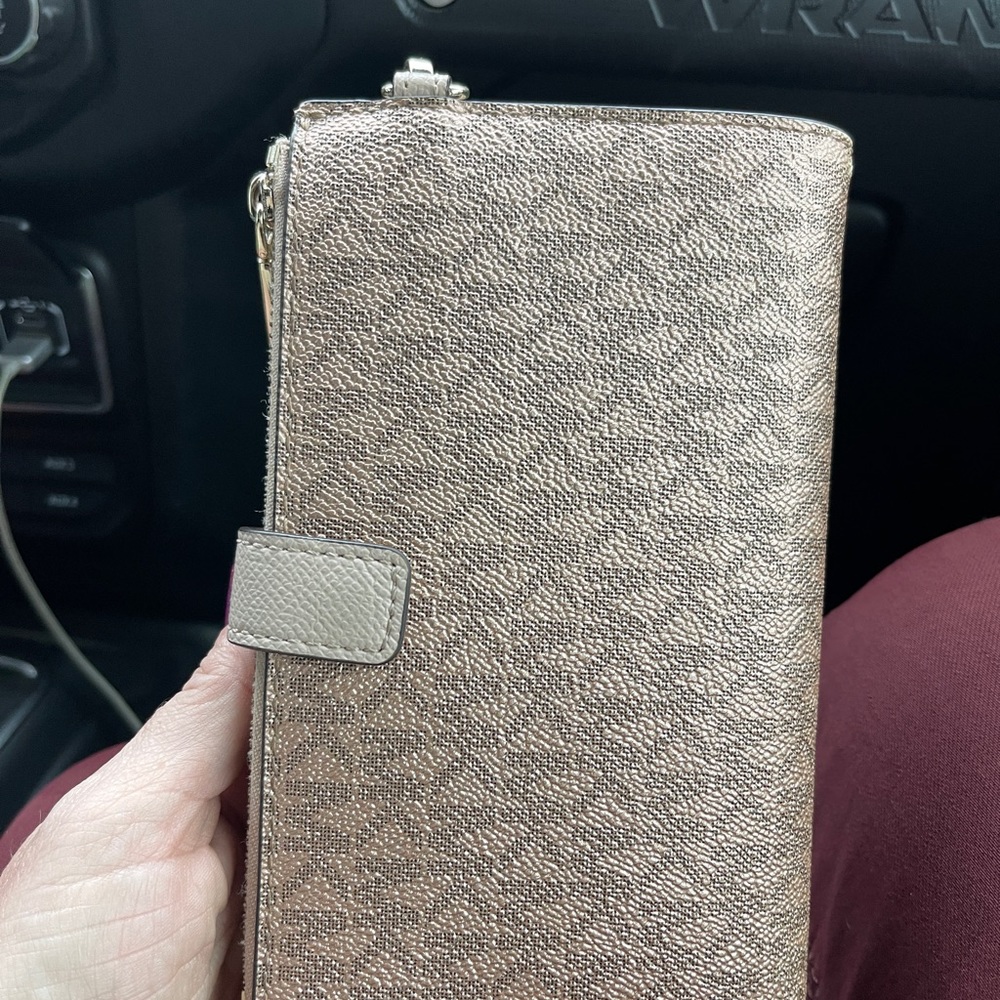 Wallet - Picture 5 of 5